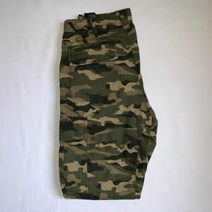 CAMO CARGO PANTS